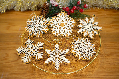 Viste tu Árbol con este Set de 6 Copos de Nieve Gingerbread