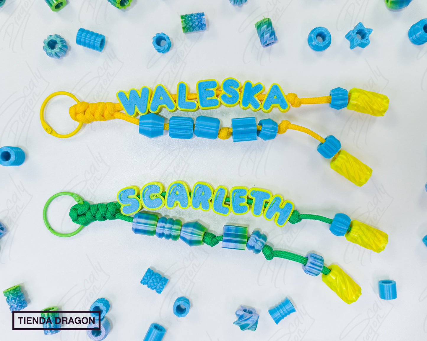 Charm con Nombre Personalizado con letras en 3D, Colgante Artesanal para Bolsos, Mochilas y Termos.
